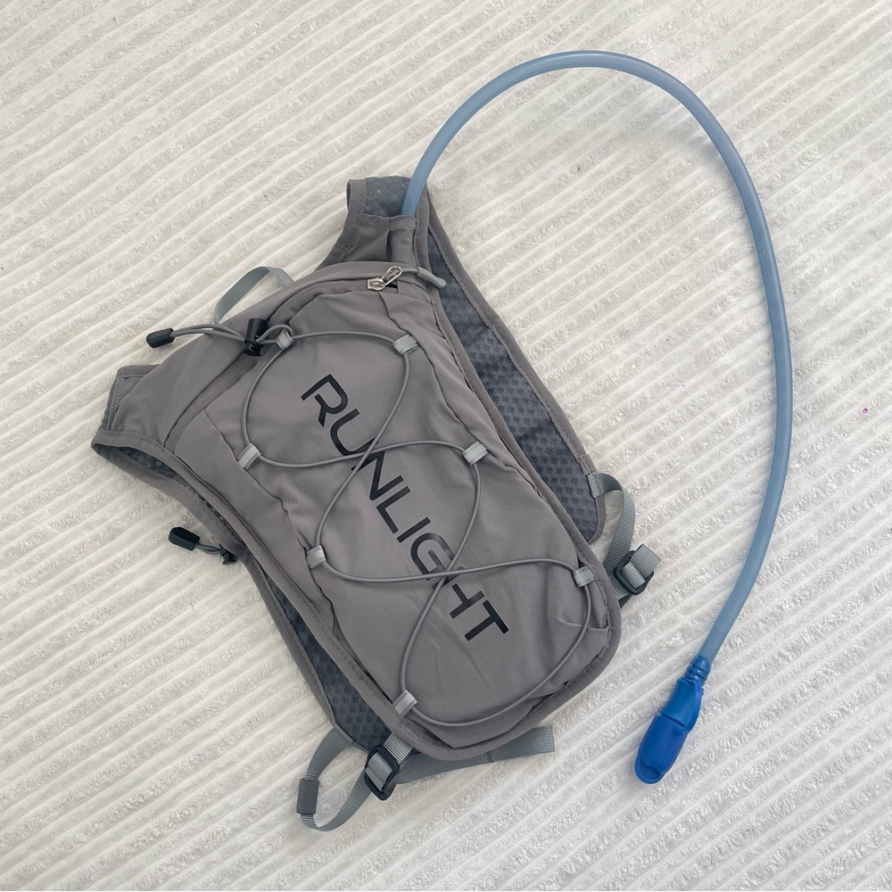 Runlight Grey Hydration Vest